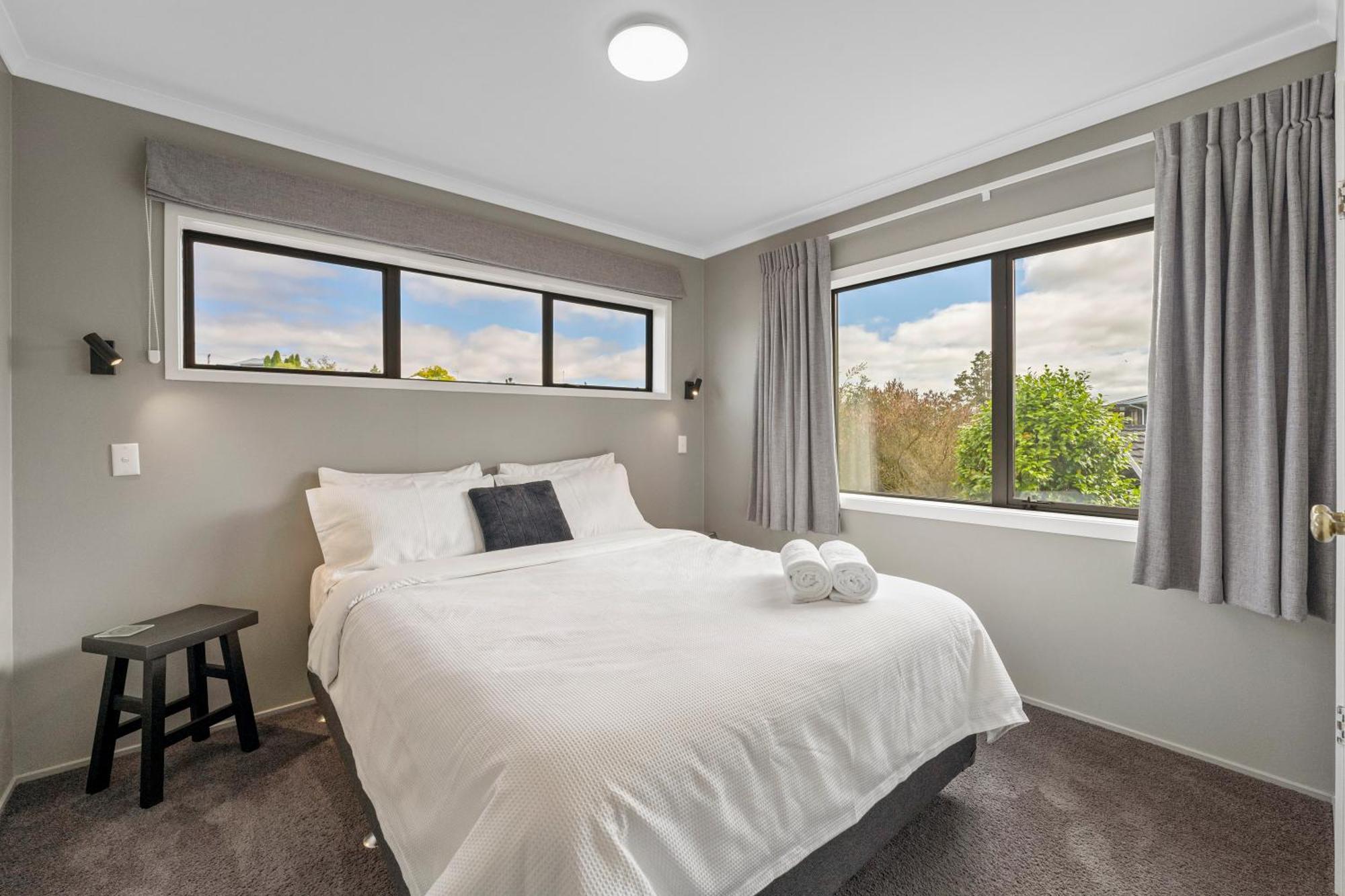 Ngaio Views - Lake Taupo Holiday Home Ngoại thất bức ảnh
