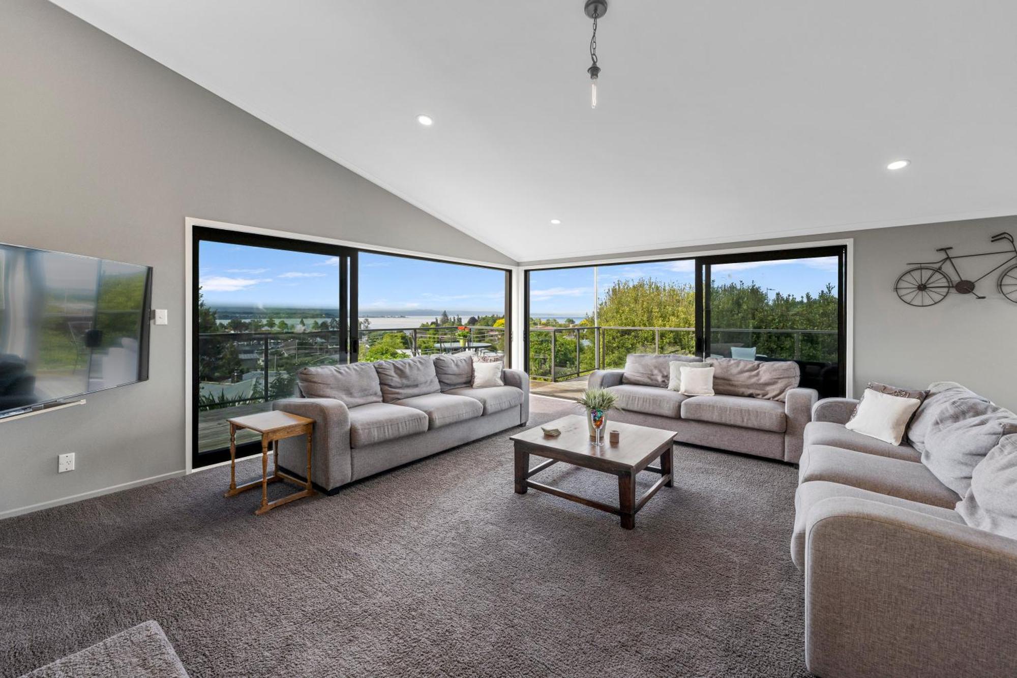 Ngaio Views - Lake Taupo Holiday Home Ngoại thất bức ảnh